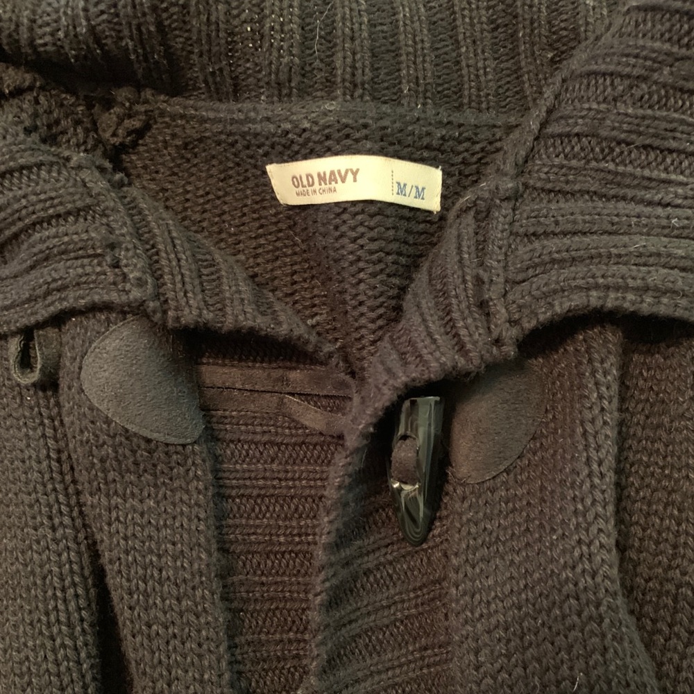 Sweater with toggle buttons - Picture 2 of 3